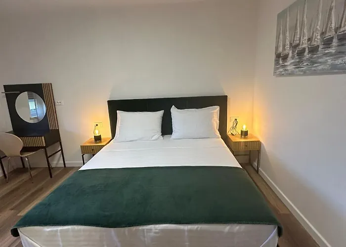 Two Bedroom Split Center Apartment Zvonimir