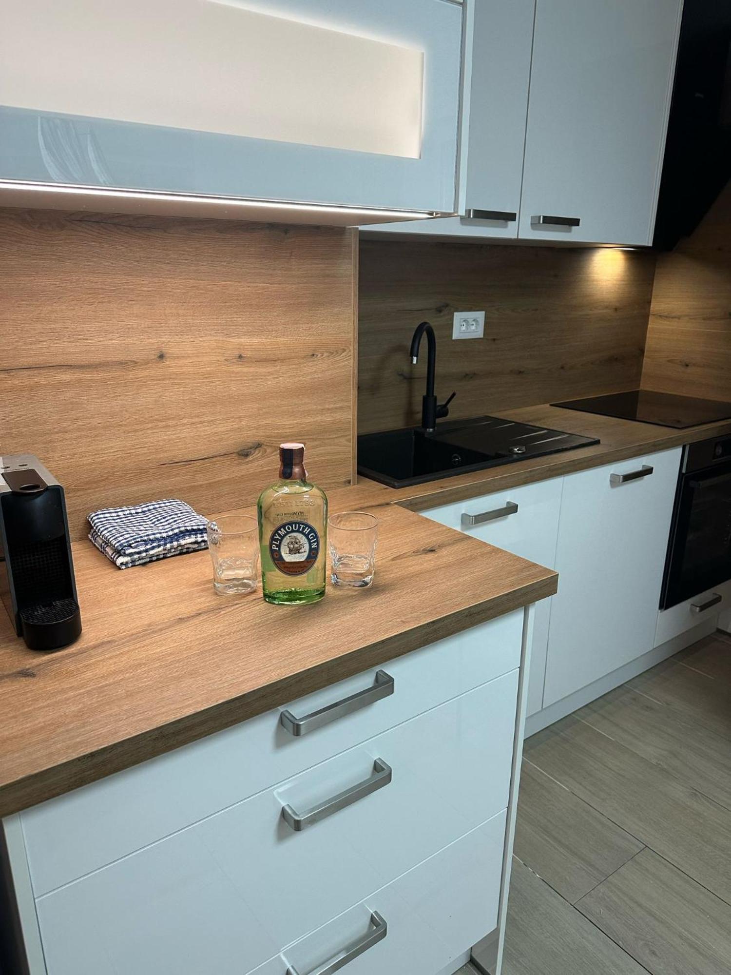 Two Bedroom Center Zvonimir Apartment Split