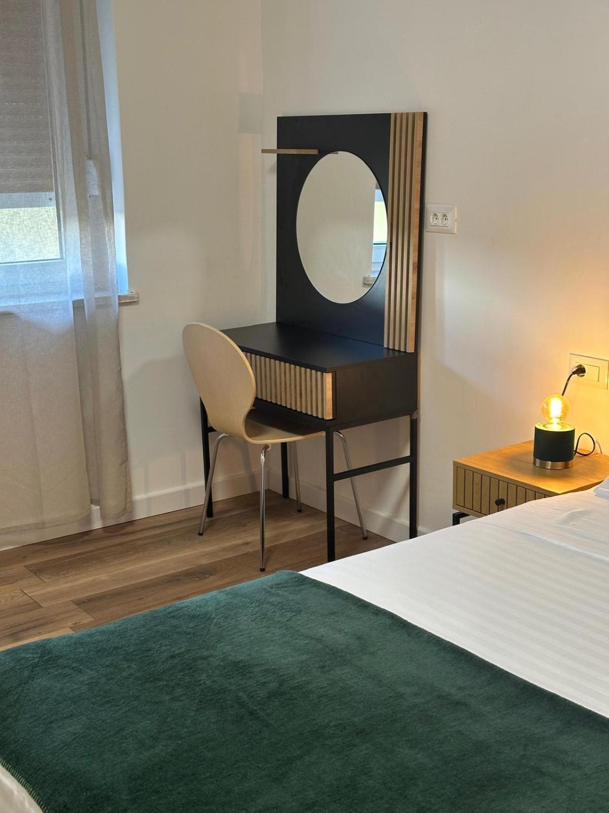 Apartment Two Bedroom Center Zvonimir