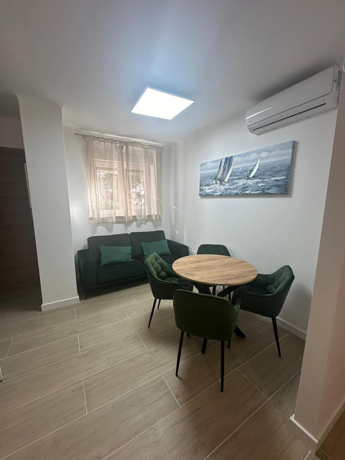 Two Bedroom Center Zvonimir Apartment