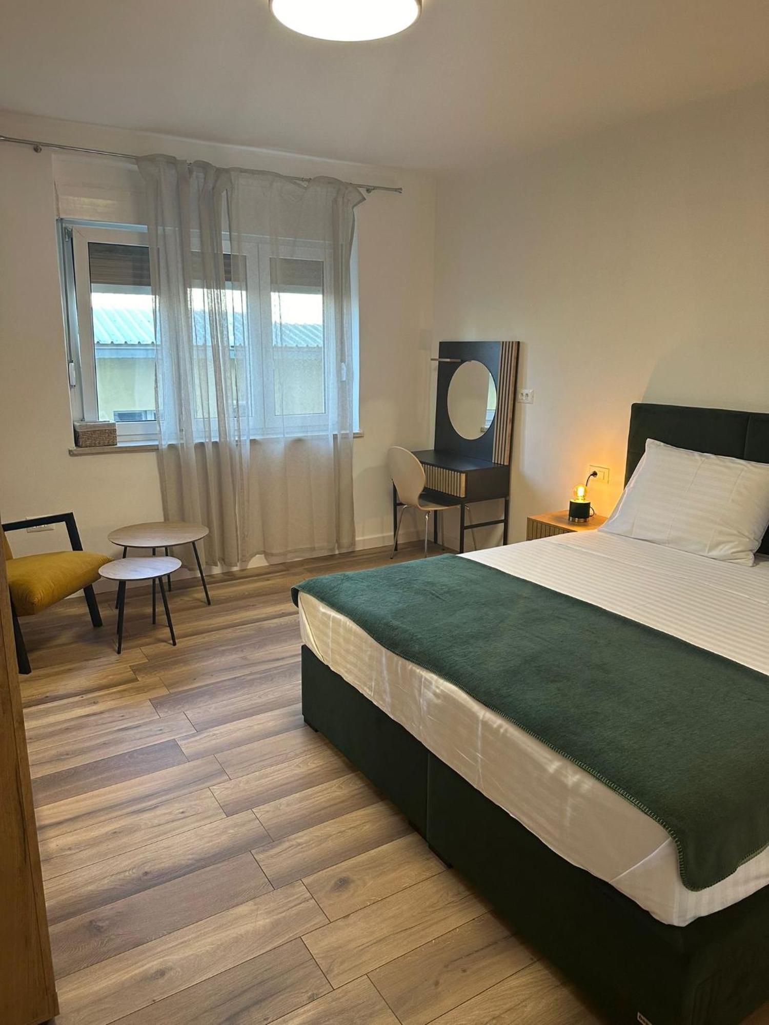 Two Bedroom Center Zvonimir Split